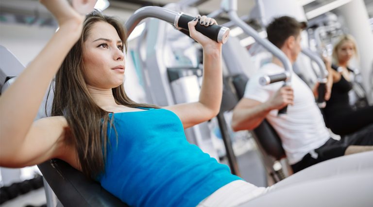 TRES DÍAS DE ENTRENAMIENTO BASTA CUANDO ESTÁS EMPEZANDO EN EL GIMNASIO